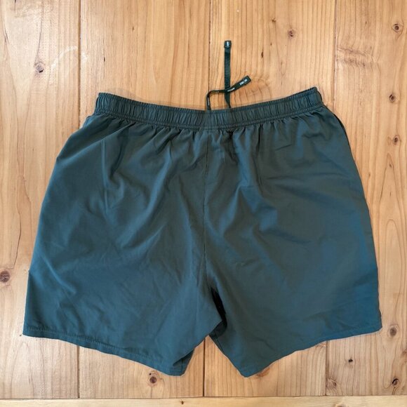 Gymshark Green Men’s Athletic Gym Shorts – Size XXL – Great Condition - Picture 2 of 4